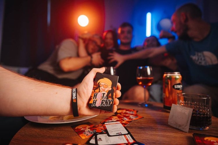 Hot & Horny